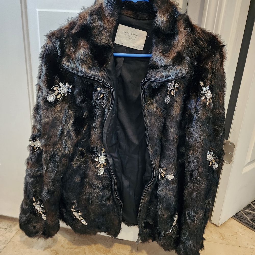 Jacket - Picture 2 of 4